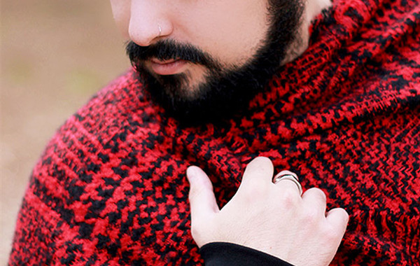 Red plaid blanket scarf for men : a 2016 fashion trend