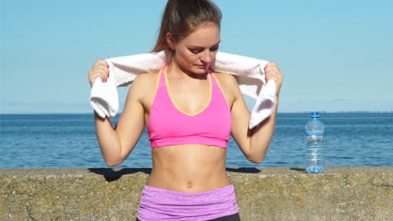 Live A Healthy and Sexy Life With the Best Pink Sports Bra