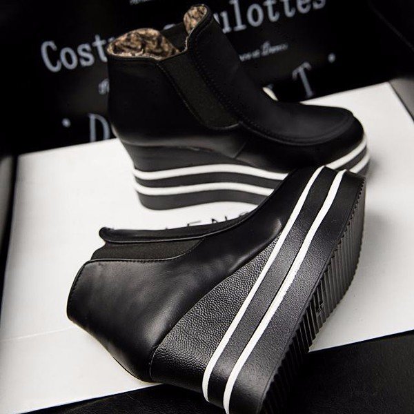 platform black shoes