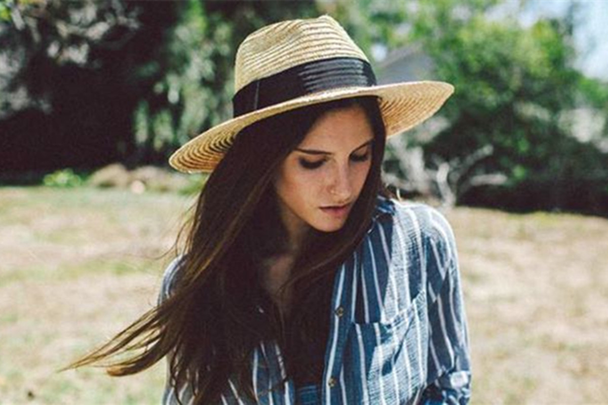 How to Clean The Summer Straw Hats Without Ruining Their Shapes